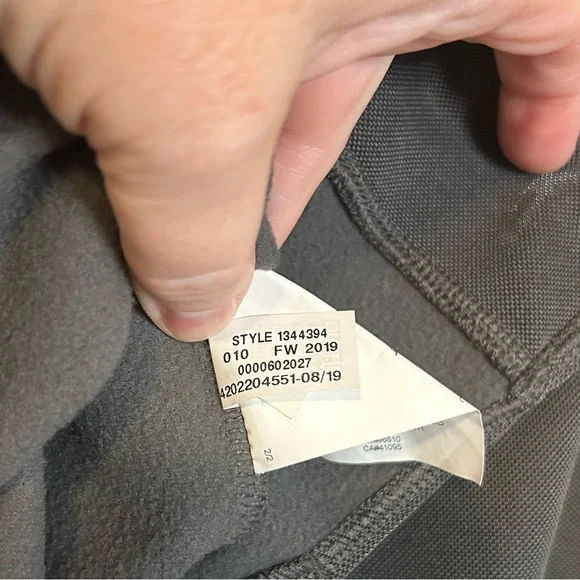 Under Armour Women’s ColdGear Cowl Neck Fleece Pullover Size XL - Picture 6 of 6